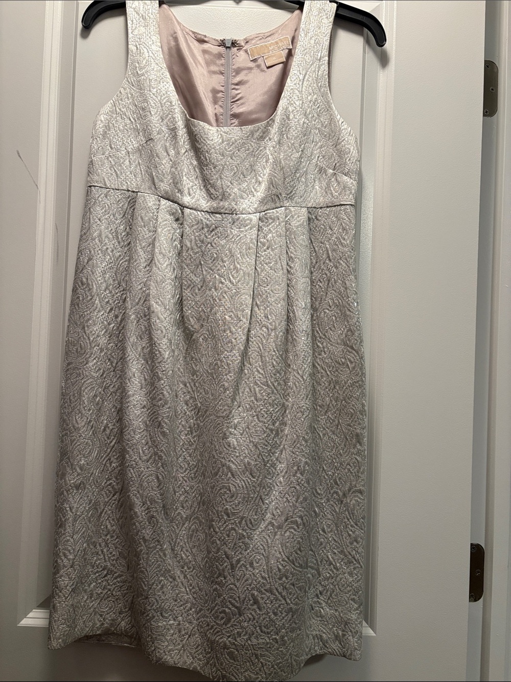 New with tag- Elegant Sleeveless Silver Brocade Dress